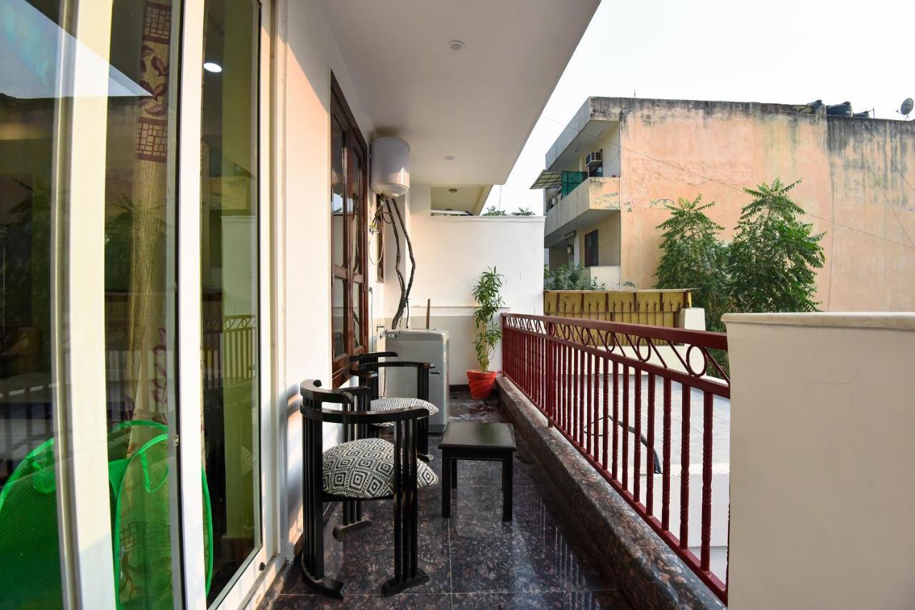 Bedchambers Medicity Serviced Apartments In Gurgaon Bagian luar foto