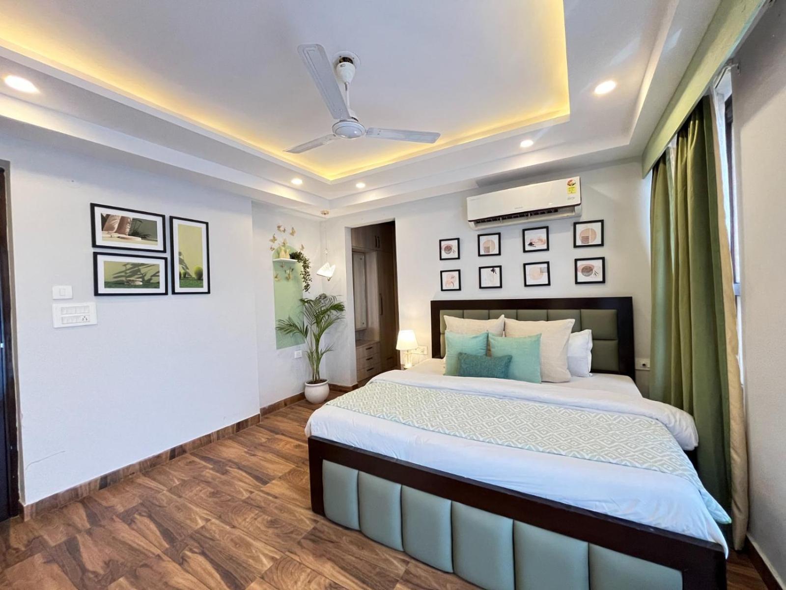 Bedchambers Medicity Serviced Apartments In Gurgaon Bagian luar foto