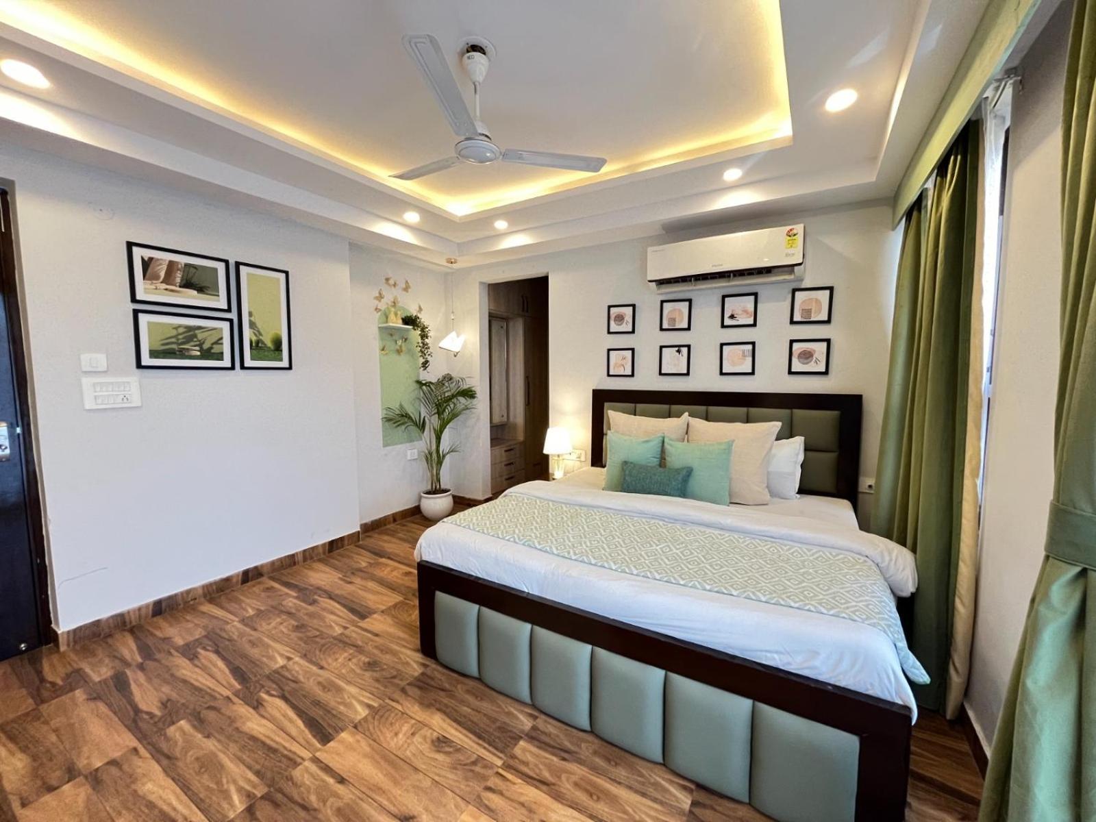 Bedchambers Medicity Serviced Apartments In Gurgaon Bagian luar foto